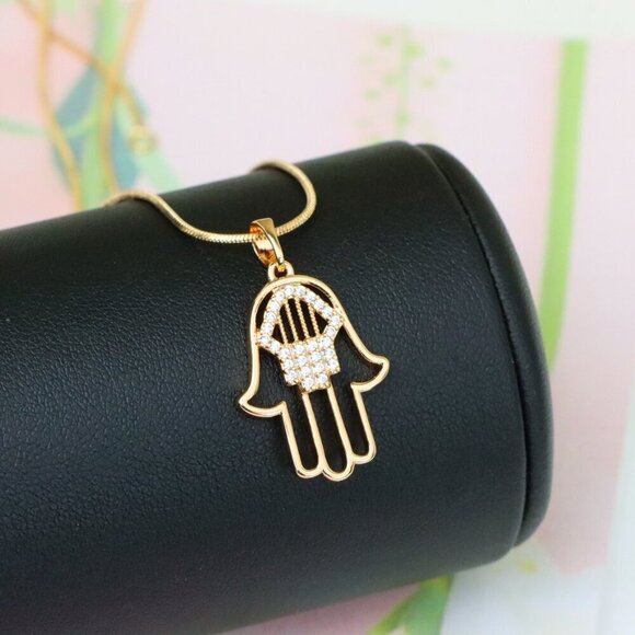 "Rose Gold Hamsa Hand Pendant with Sparkling Stone Detailing, XPPT1231 - Picture 7 of 13